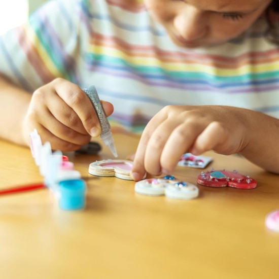 Melissa & Doug Decorate-Your-Own Wooden Magnets Craft Kit Bundle (12 Magnets) - Wood Crafts for Kids, Preschool Toys, and Learning Resources for Ages 4+